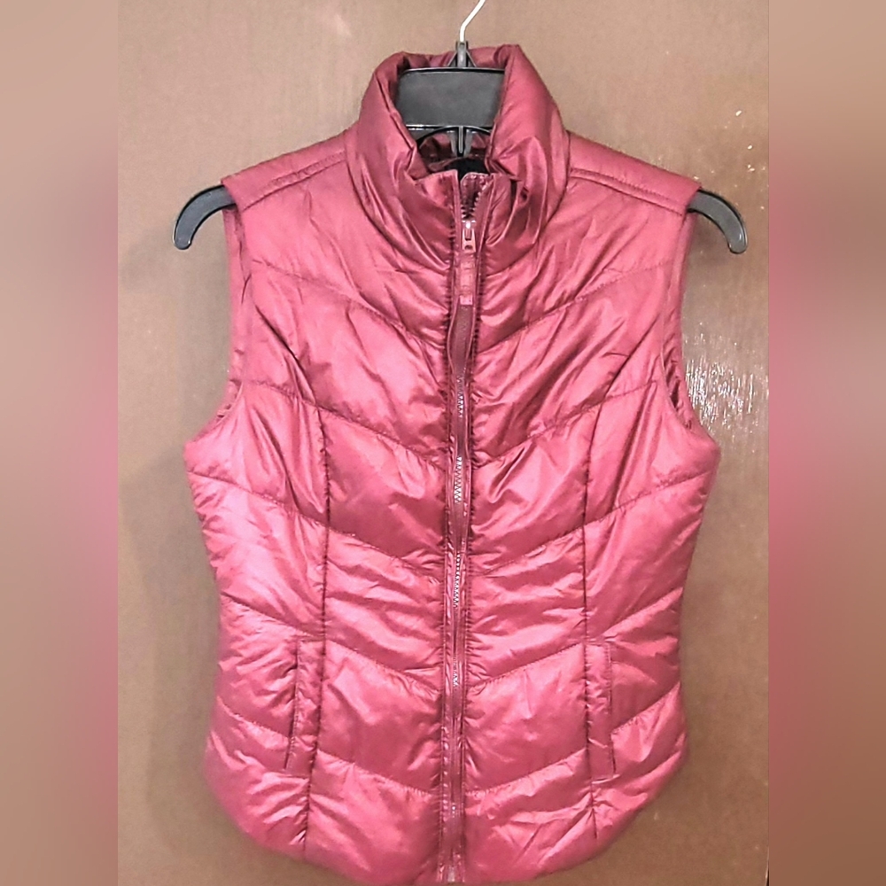 Aeropostale Maroon Puffer Vest